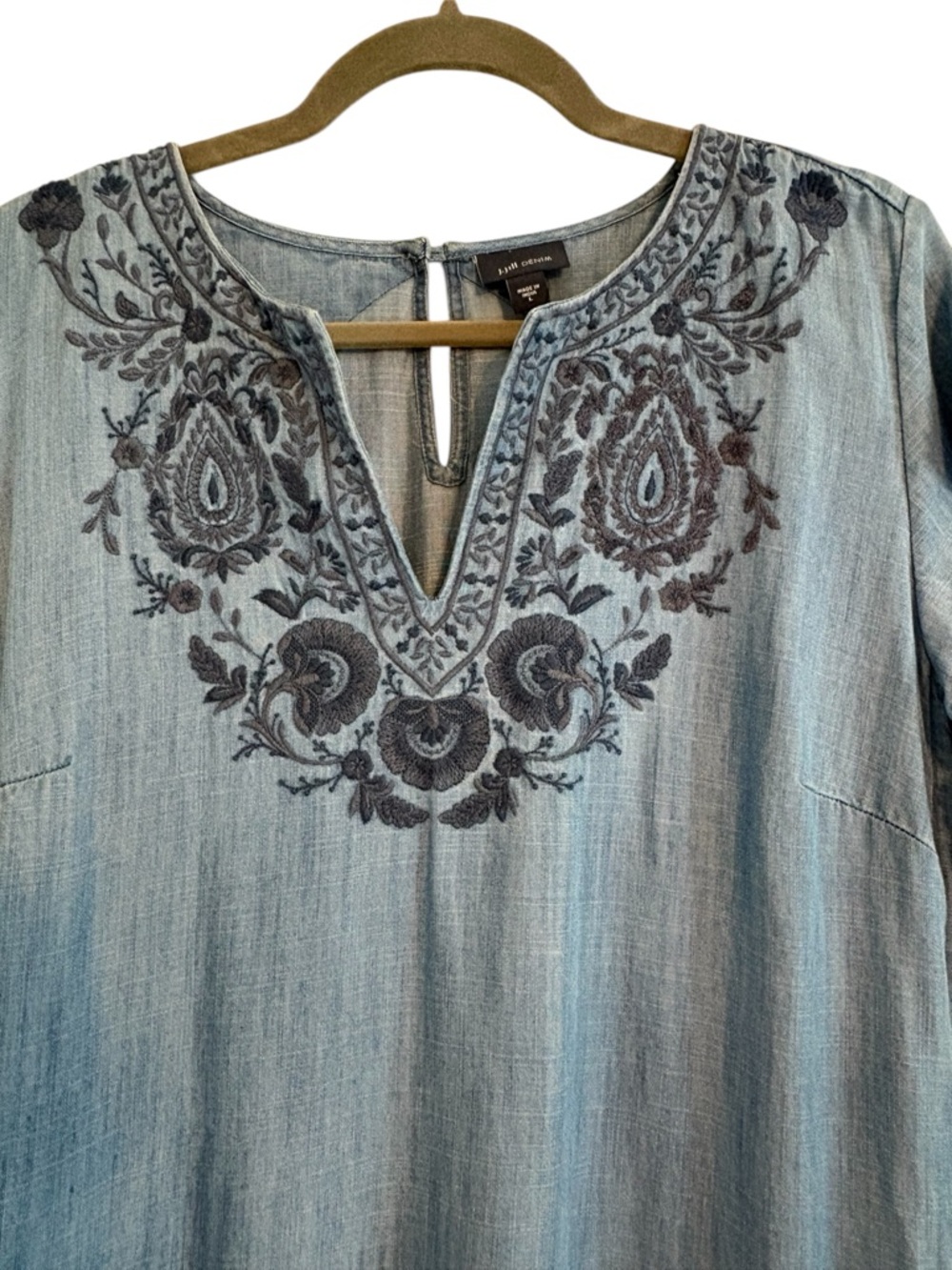 J. Jill Chambray Dress w/ Dark Blue Embroidery | Effortless Boho Chic Sz L - Picture 5 of 11